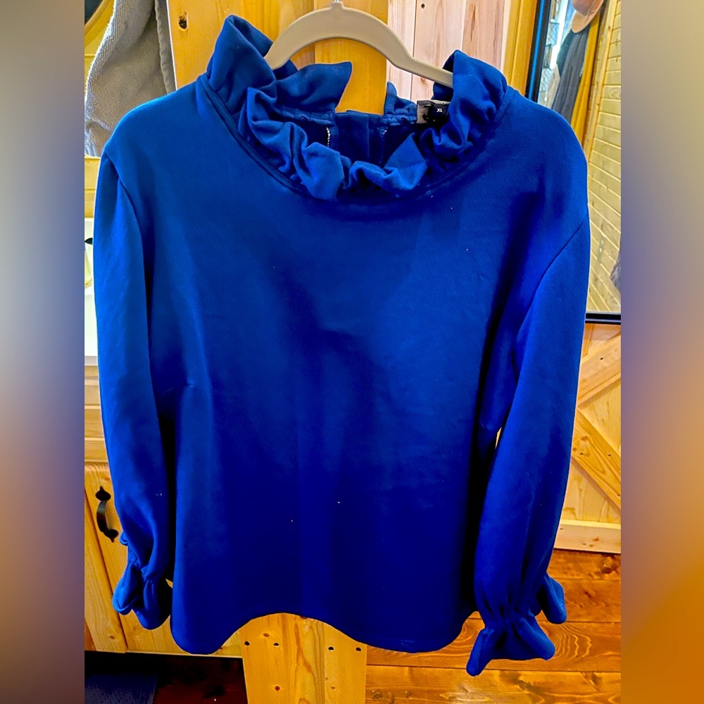 EWD Mary Louise Sweatshirt - Blue